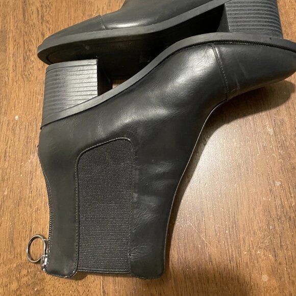 Basic Black Shoe Boots - Picture 3 of 7